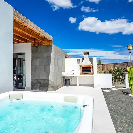 فيلة Jacks Place